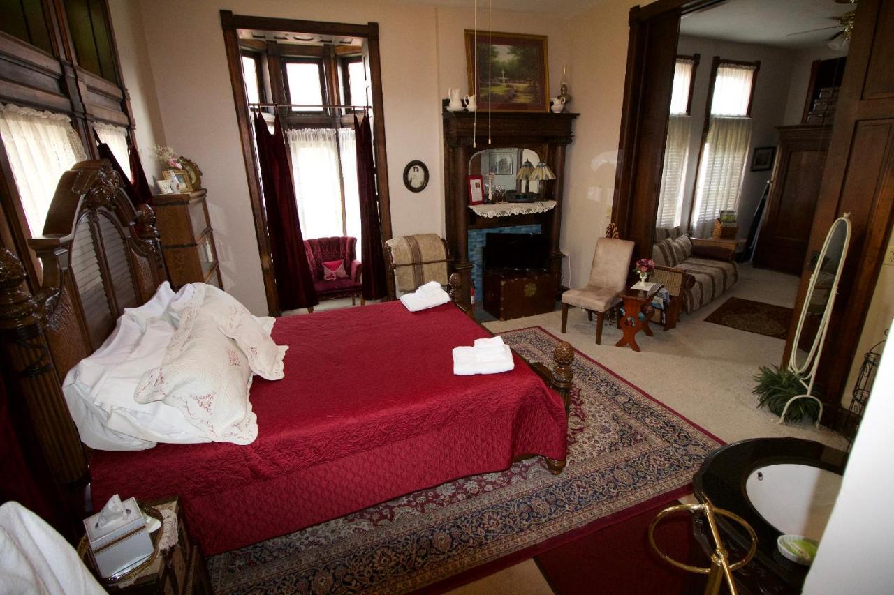 Mansion On The Mile Bed & Breakfast