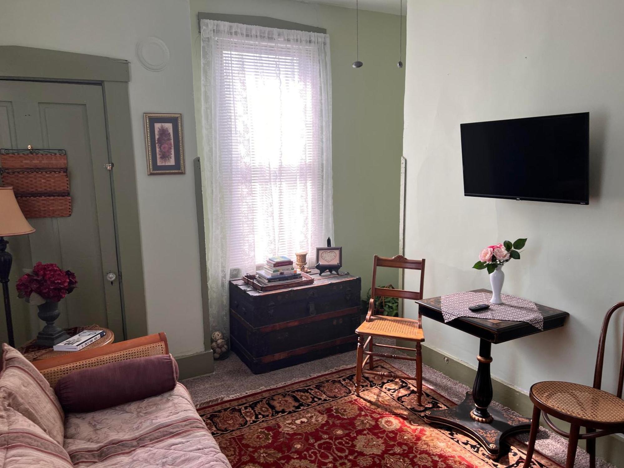 Mansion On The Mile Bed & Breakfast